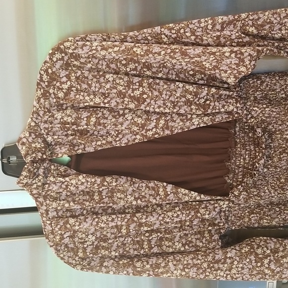 💕ASTR💕 Mock Neck Smocked Waist Maxi Dress ~ Brown & Purple Ditsy Floral M NWT - Picture 10 of 14